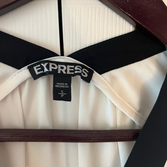 Express white and black blouse, size S/P - Picture 2 of 3